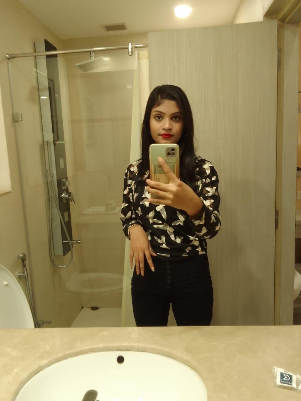  call girl in Vikash Puri