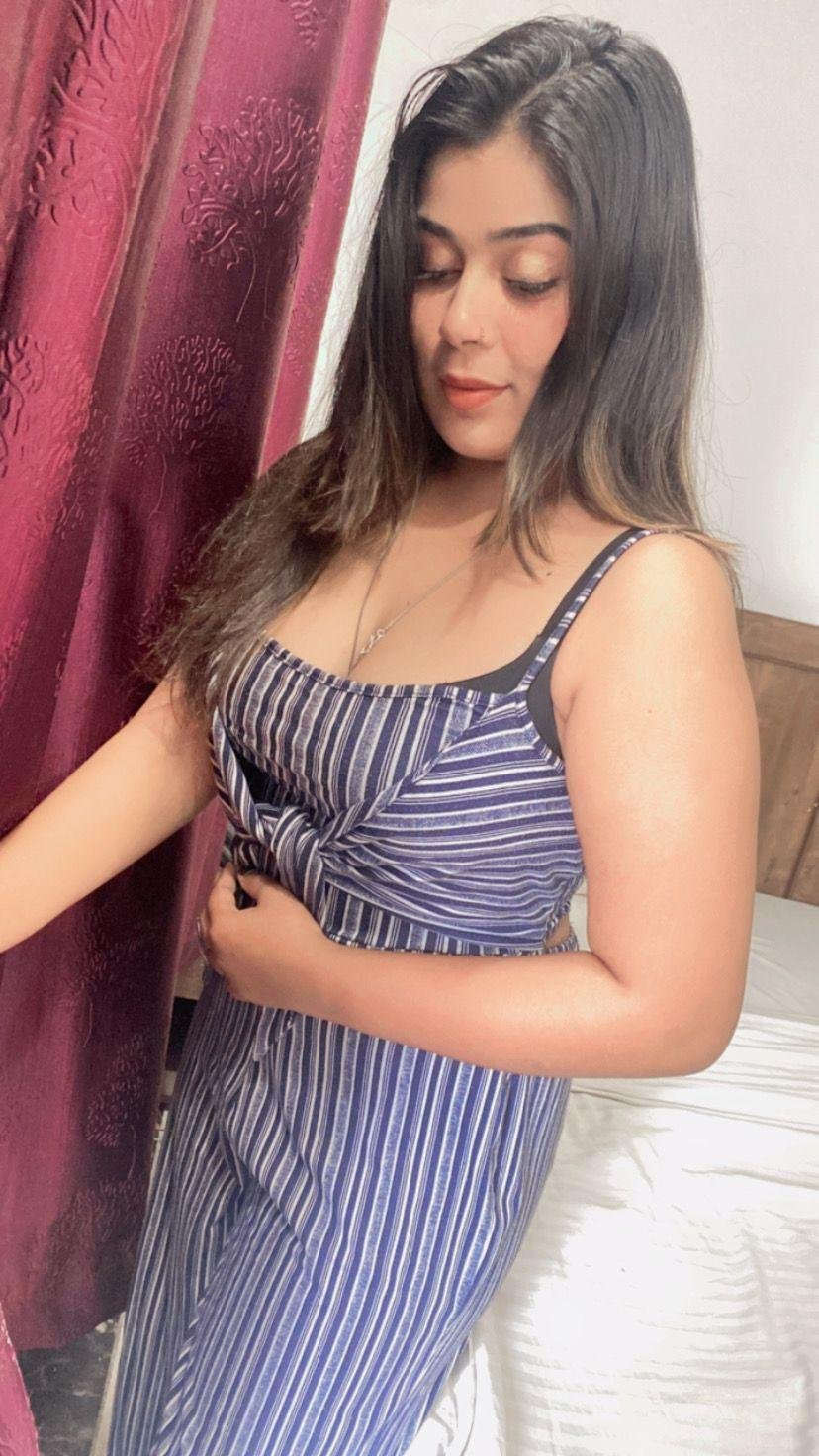  call girls service in Vikash Puri